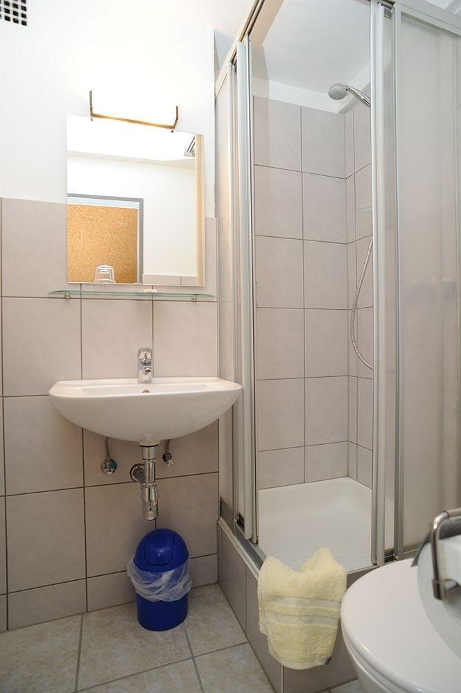 Hotel Karolinger Ντίσελντορφ Εξωτερικό φωτογραφία